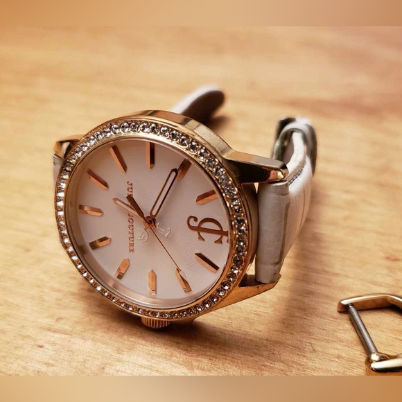 Juicy Couture Watch - Picture 2 of 5